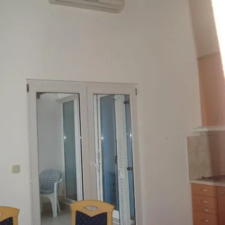 Apartment Abramovic Necujam